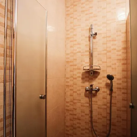 Lägenhet Alexandr Alsópáhok