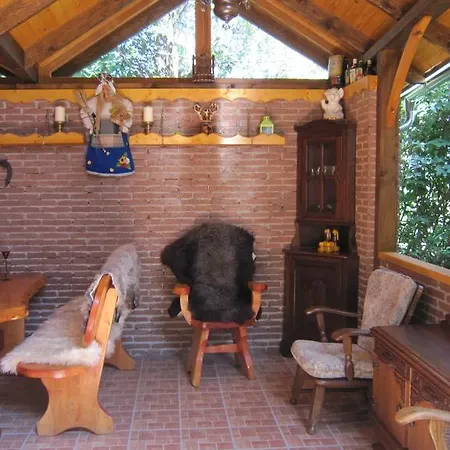 Alexandr Apartment *