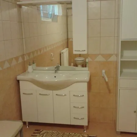 Апартаменты Alexandr Альшопахок