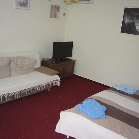 Alexandr Апартаменты