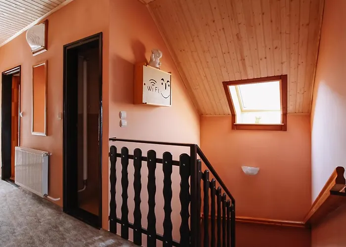 Alexandr Apartman Alsópáhok