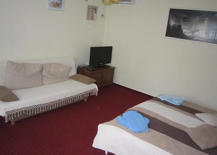 Alexandr Apartman